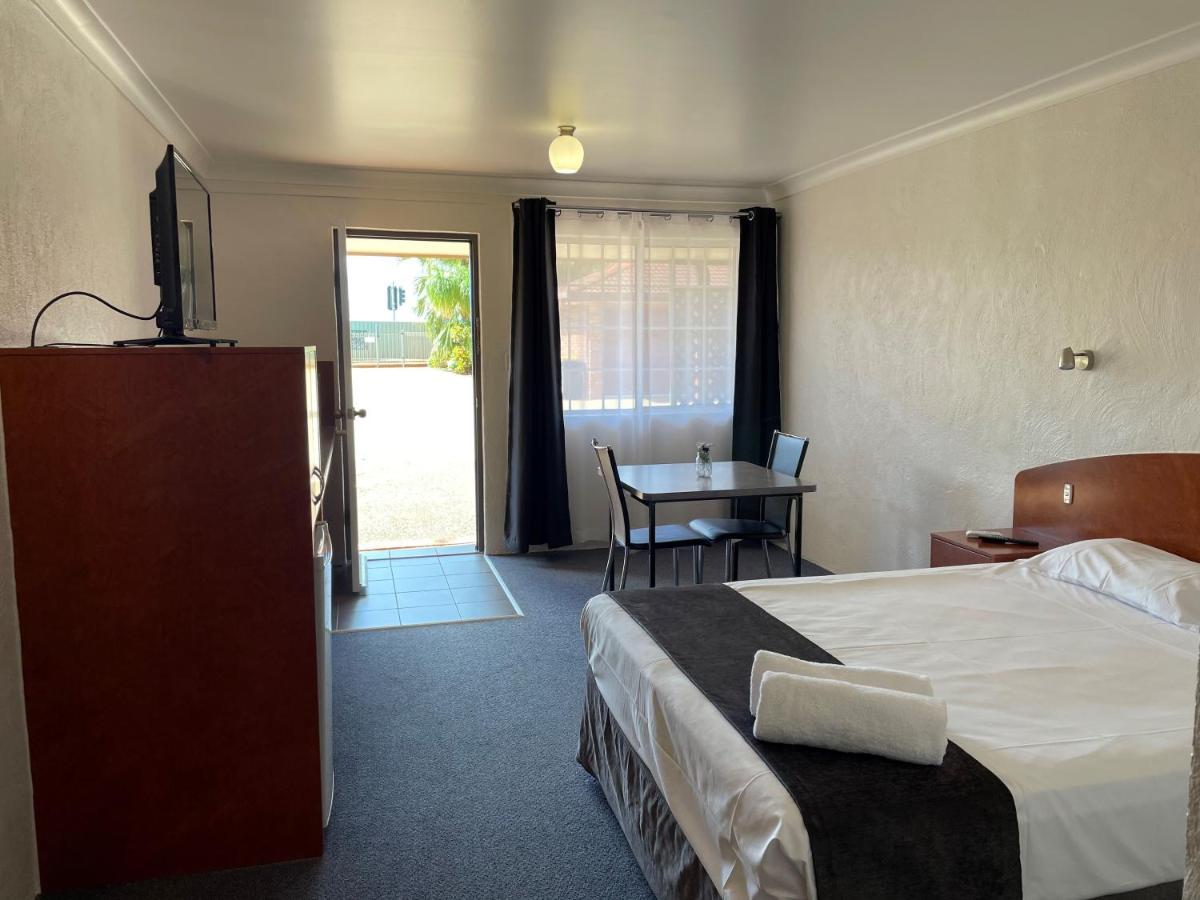 Childers Gateway Motor Inn Extérieur photo