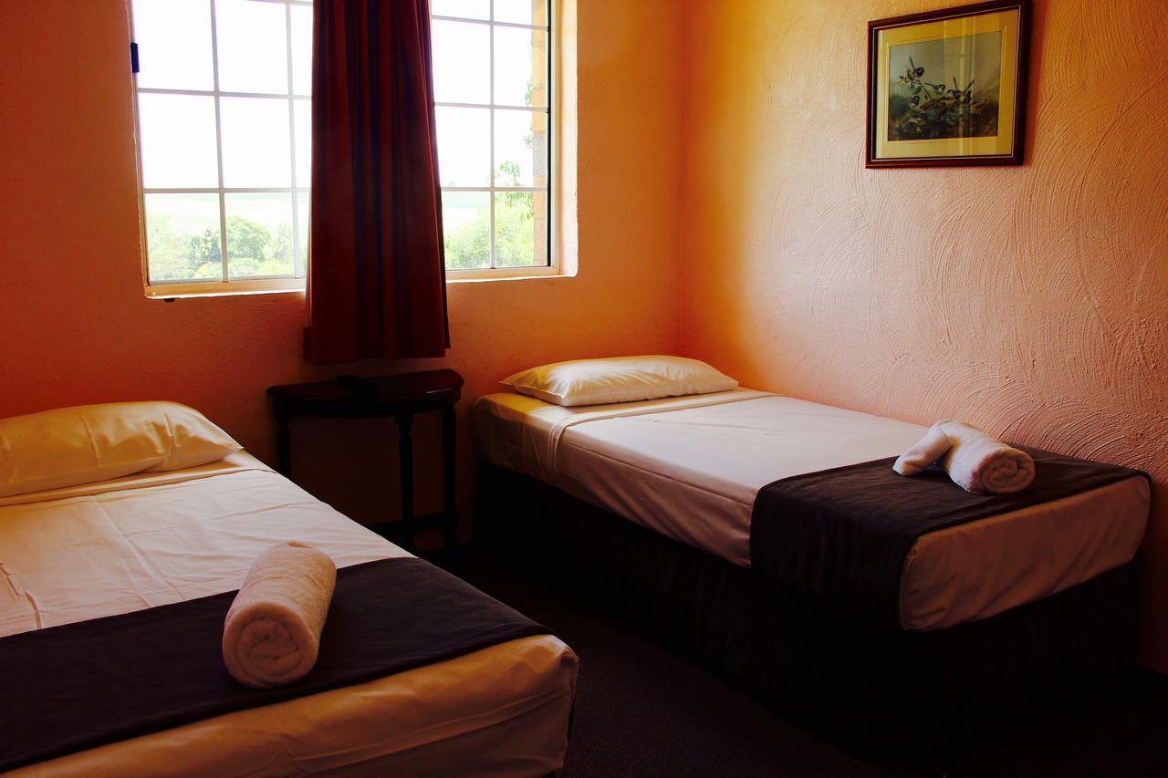 Childers Gateway Motor Inn Extérieur photo