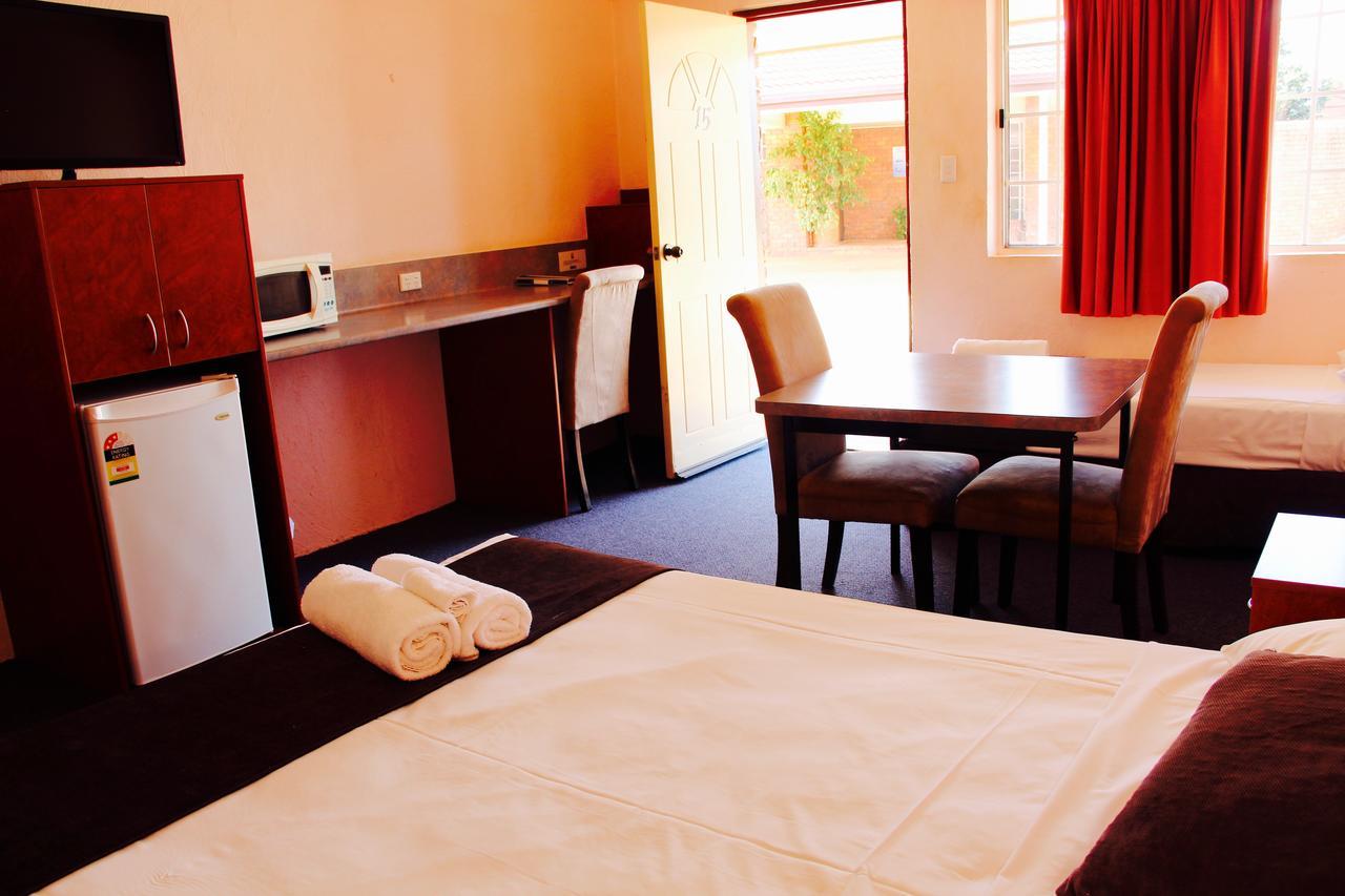 Childers Gateway Motor Inn Extérieur photo